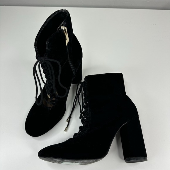 Zara Women's Black Velveteen Lace Up Zip Round Block Heel Boots EU 36/US 5.5 - Picture 1 of 17